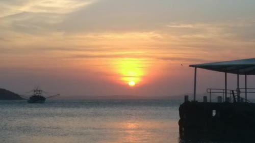 Apartamento � Na Beira Do Mar...com Estacionamento Exclusivo