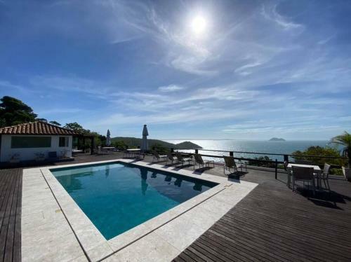 Casa Com Vista Incr�vel Em Jo�o Fernandes