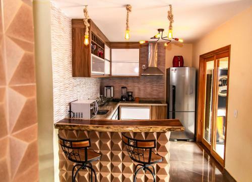 Linda Casa Com Piscina Bosque De Geriba