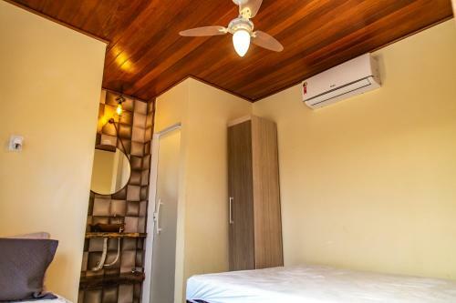 Linda Casa Com Piscina Bosque De Geriba