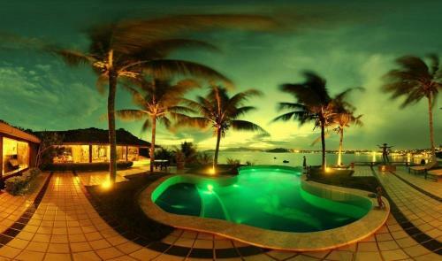 Mans�o Na Ferradurinha - Praia E Conforto!