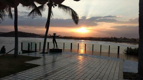 Mans�o Na Ferradurinha - Praia E Conforto!