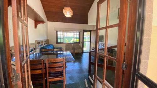 Casa 3 Quartos Gerib� - Perto De Tudo