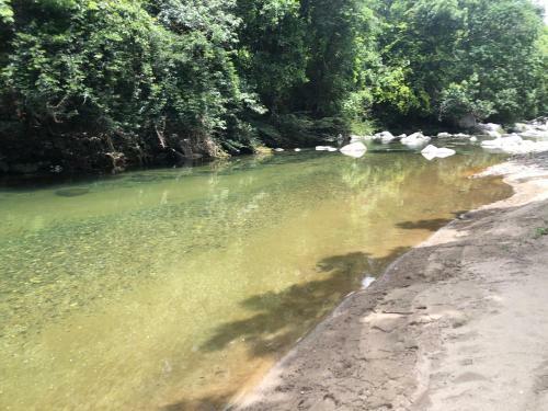 Hermosa Caba�a En River Village San Martin