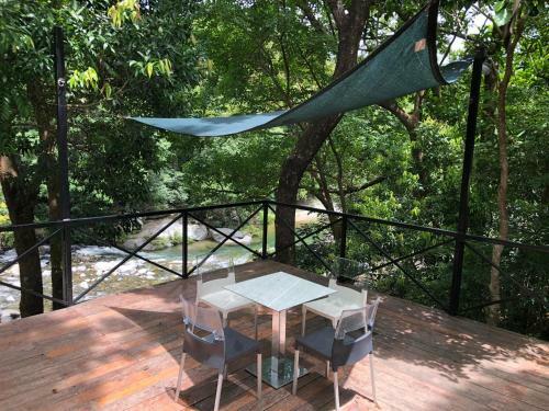 Hermosa Caba�a En River Village San Martin