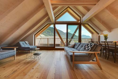 Stylish 2-bed Top-floor Apartment In Kranjska Gora
