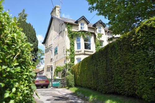 Bed & Breakfast Bryncoed Guest House