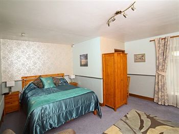 Hostal Meare Manor