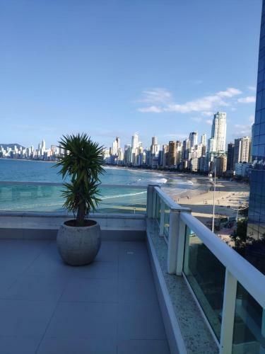 Apartamento Flat Novo Pr�dio Frente Mar