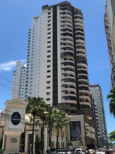 Amplo Apartamento Quadra Mar - Vista Mar