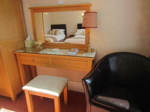 Bed & Breakfast Gwrach Ynys Country Guest House
