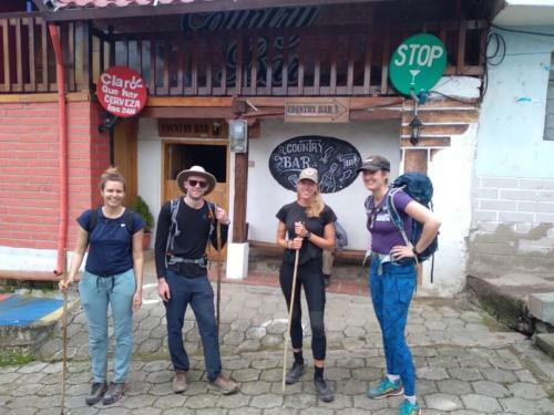 Caba�a Luna Y Miel / Country Bar