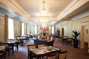 Mercure Farnham Bush Hotel