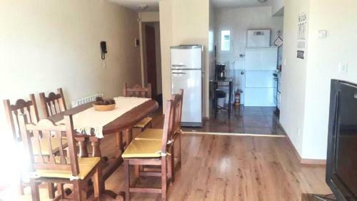 Apartamento C�lido Y Luminoso Departamento