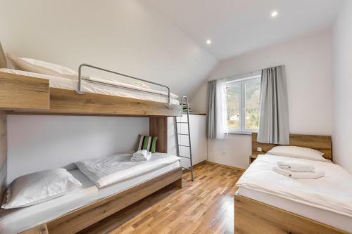 Chic Apartments With Balcony And Spa In Mojstrana