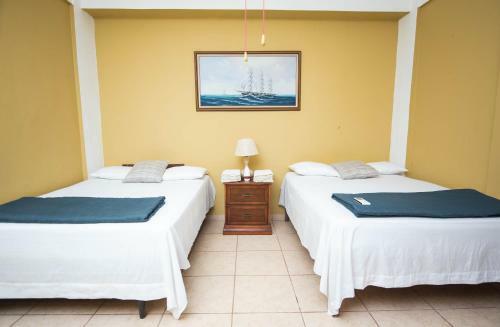 Rustic Guesthouse Near The Beach - 5 Min Drive