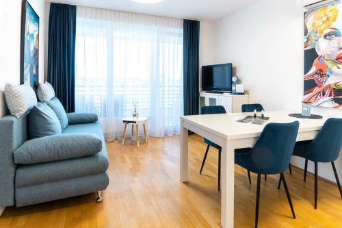 Bella Mura Blue Apartment
