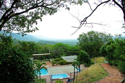 Girardot Caba�as - Balc�n De Guabinal