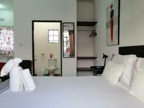 Looks Cottages Self Catering Apartments