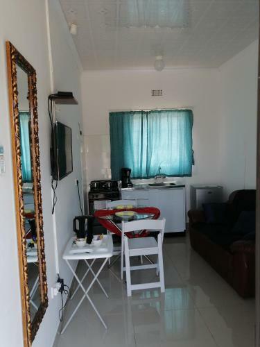 Looks Cottages Self Catering Apartments