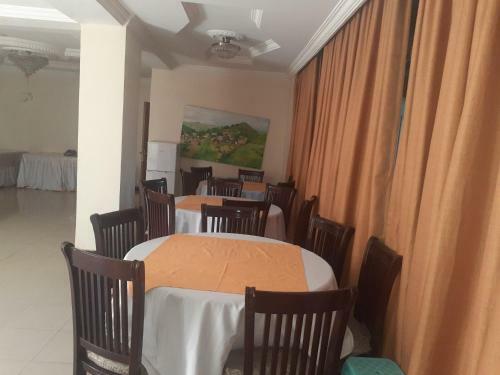 Hotel Dhm Guest House