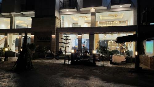 Mazeki Addis Boutique Hotel