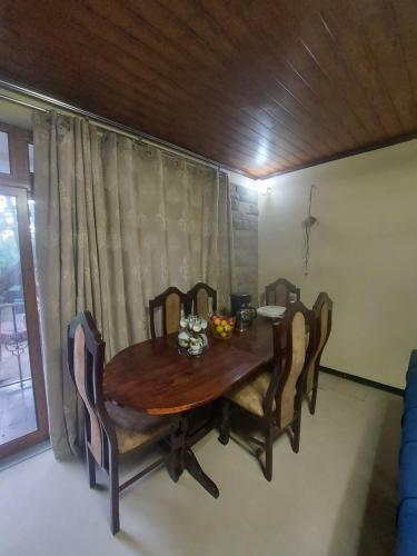 Peraklitos Vacation Home / Homestay