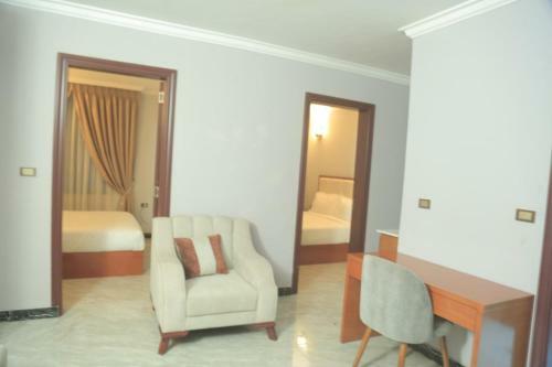 Golden Park Apartment Hotel