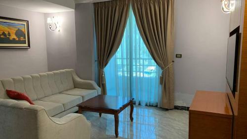 Golden Park Apartment Hotel