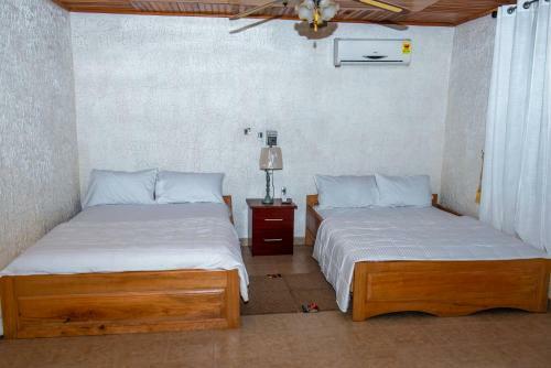 Hostal Hkm Reeds Lodge