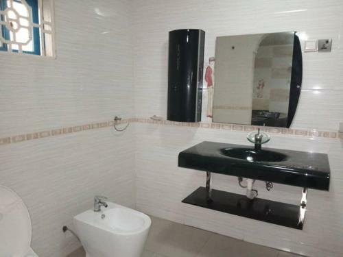 Apartamento Phagibs Inn Hotel