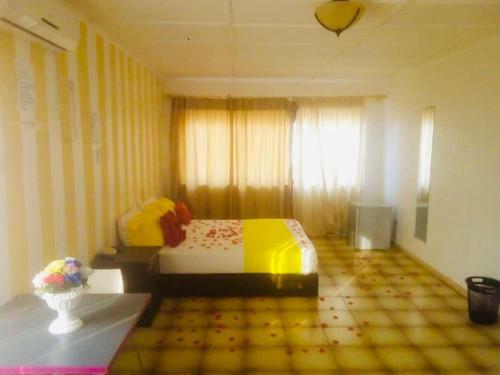 Hostal Zunox Guest House