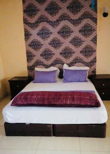 Hostal Zunox Guest House
