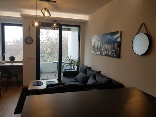 Sia Lux Apartment In Sakura Park