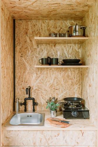 Buzzoffski Cabins _mirka_