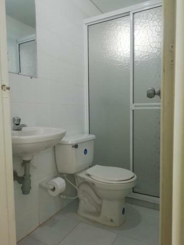 Rnt-1o8238 Moderno Apartamento Amoblado En Condominio
