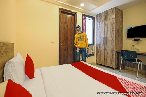 Hotel Oyo 82406 Baikunth Radhika Farm