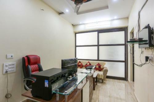 Hotel Oyo Flagship 48731 Pradeep Hostel