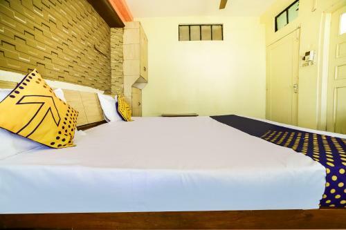 Spot On 62738 Hotel Alankar