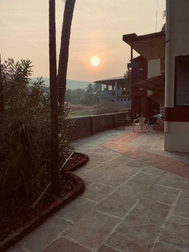 Hostal Shubham Harnai Holidays