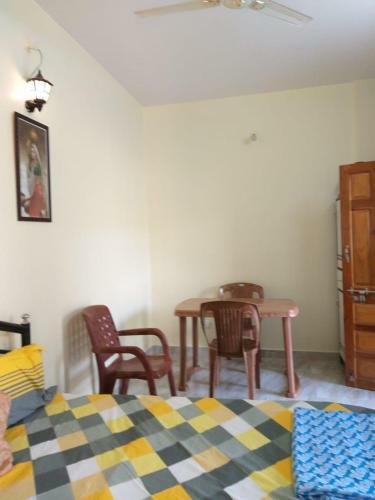 Hostal Shubham Harnai Holidays