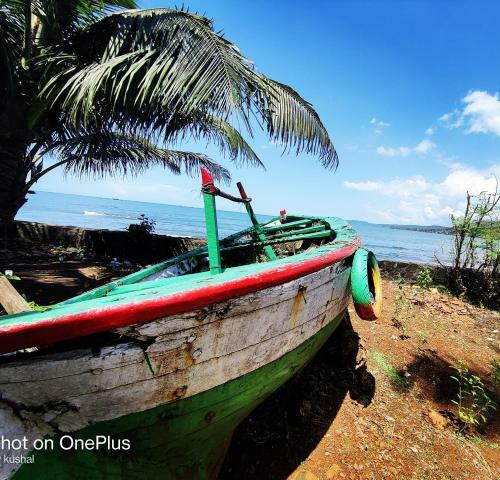 Hotel Yogiraj Beach Resort