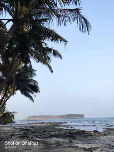 Hotel Yogiraj Beach Resort
