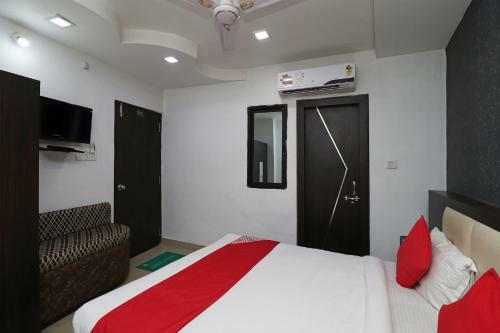 Oyo 11943 Hotel Yugantar Palace
