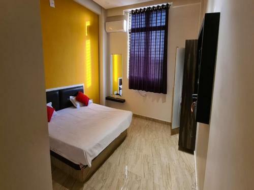 Spot On 80293 Hotel Virat Inn