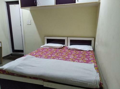 Hostal Chaitanya Kalyan Guest House