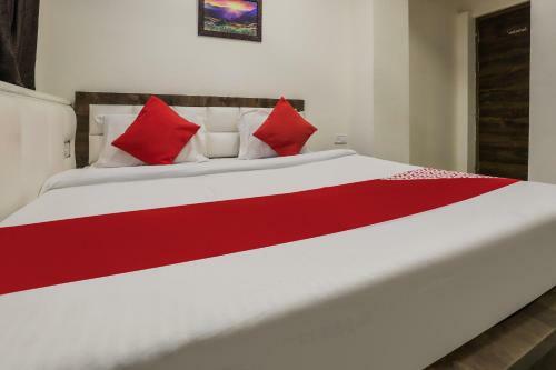 Hotel Oyo 42610 H R Inn