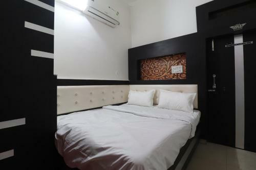 Oyo Flagship 86209 Hotel Manveer