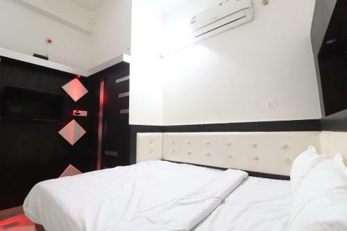 Oyo Flagship 86209 Hotel Manveer