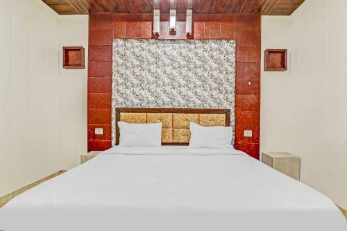 Hotel Collection O 86317 Enjoy Resort